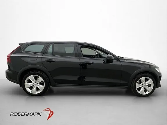 Volvo V60 Cross Country 2021 photo 4