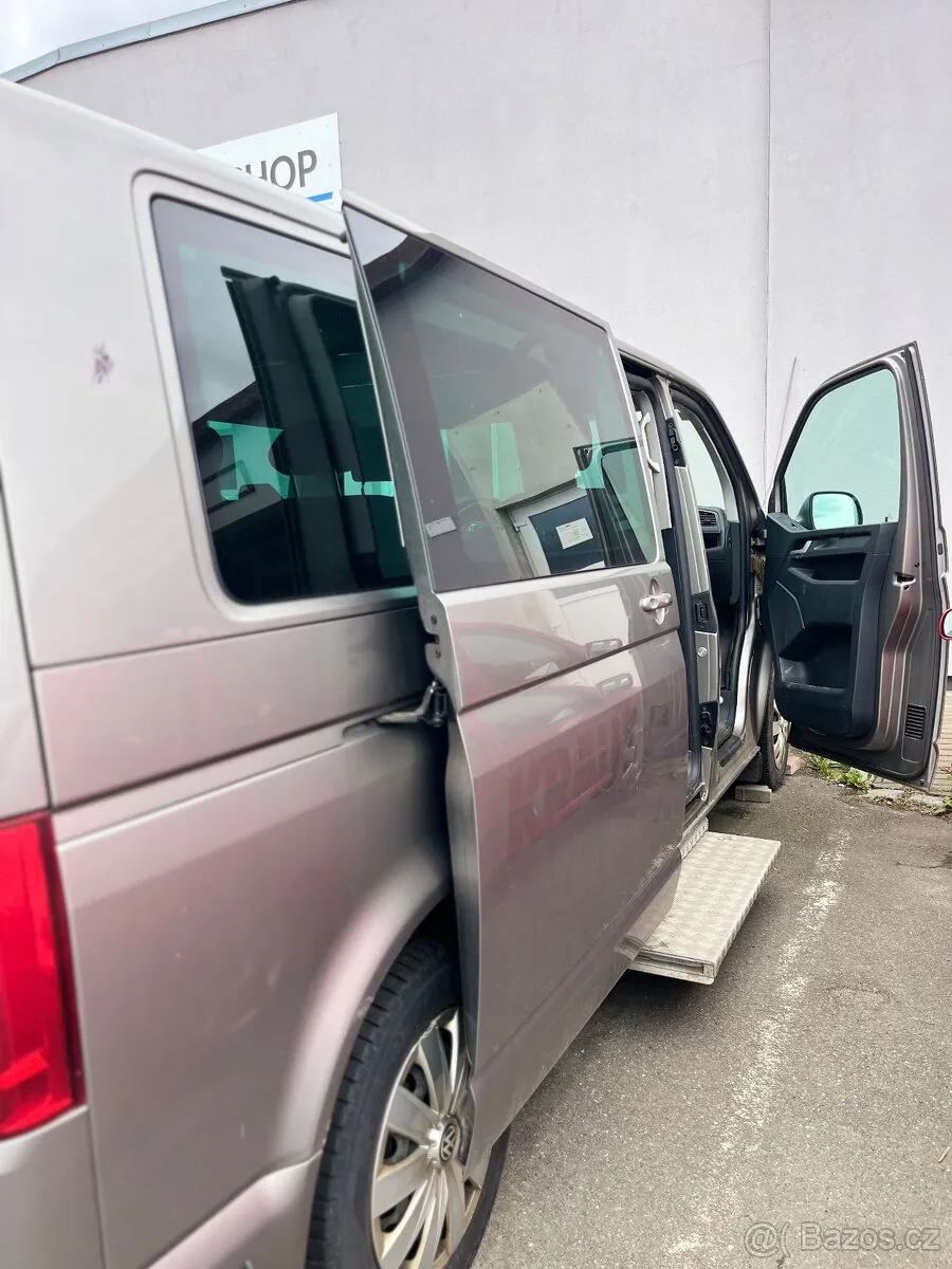 Volkswagen Caravelle 2017 photo 3