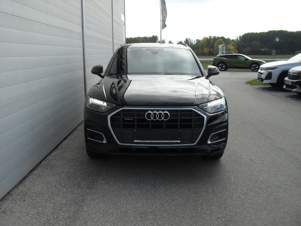Audi Q5 2024 photo 2