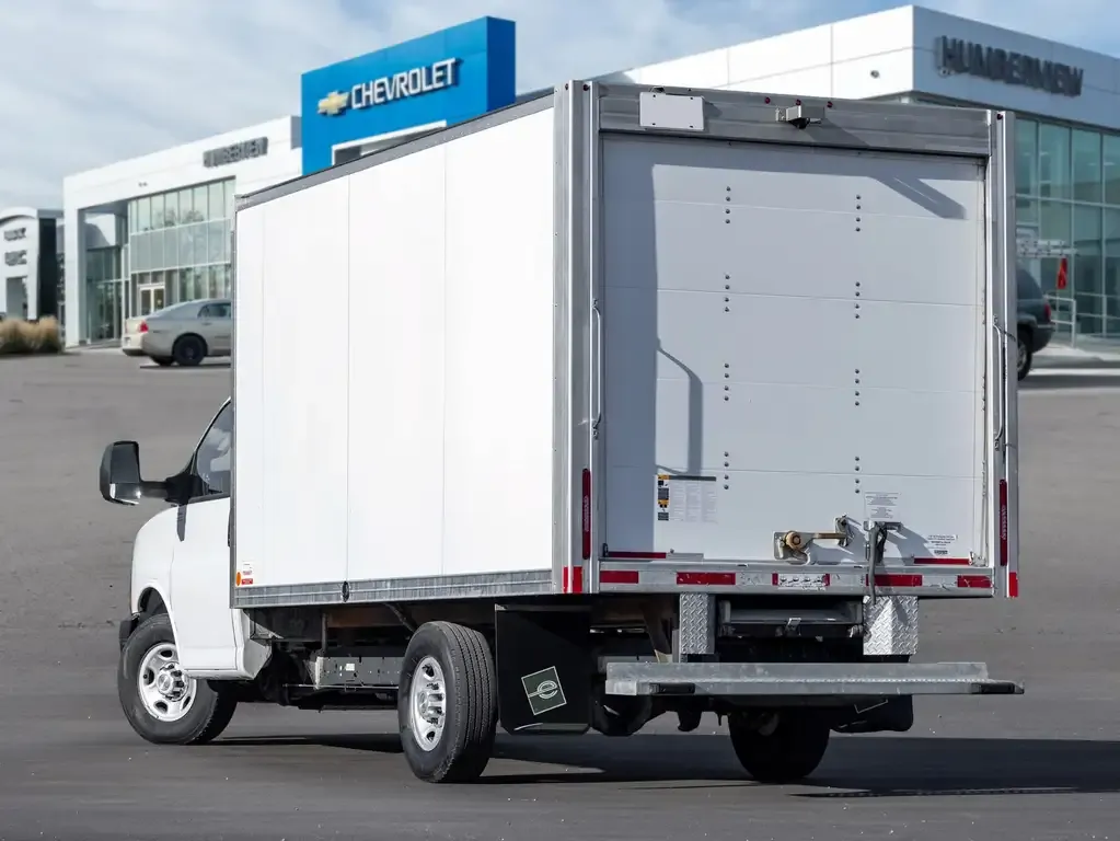 Chevrolet Express 2025 photo 5