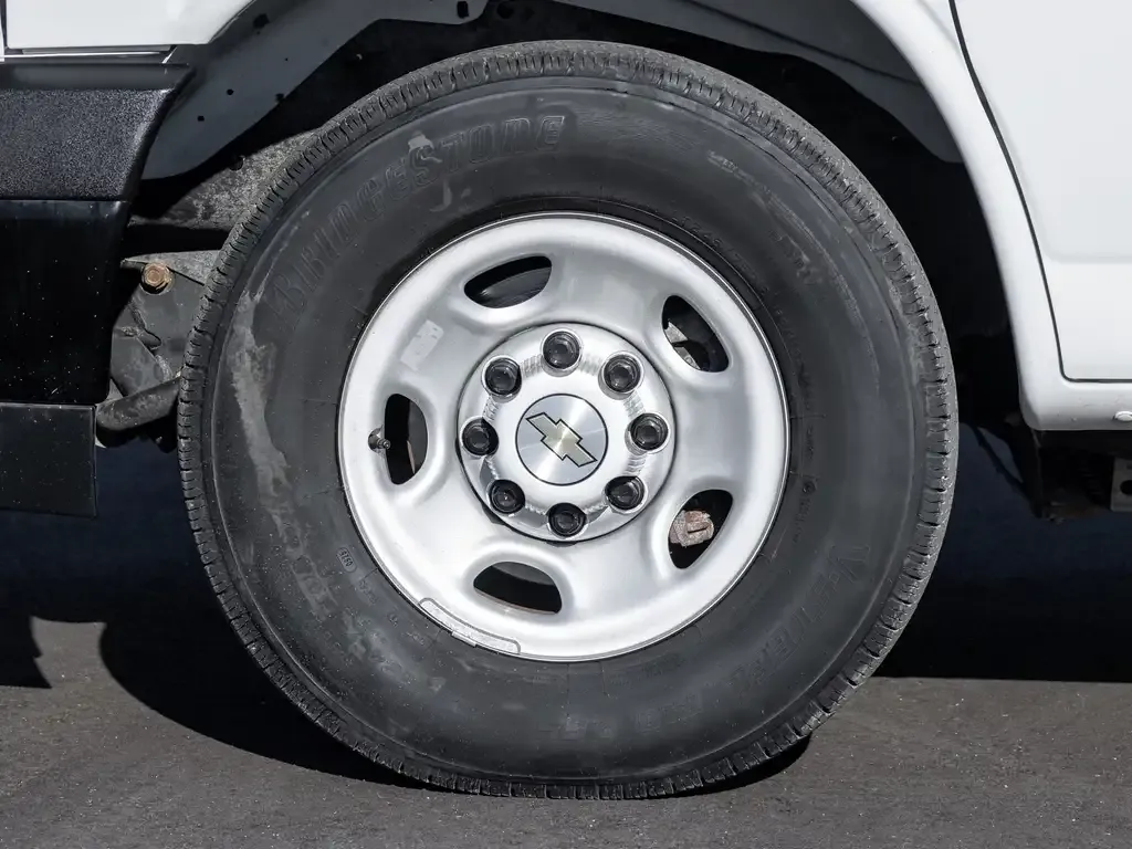 Chevrolet Express 2025 photo 4