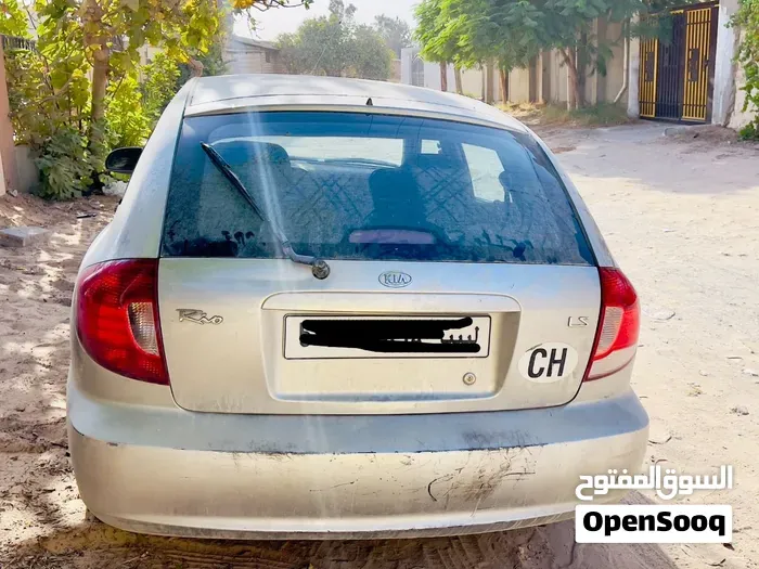 Kia Rio 2004 photo 3