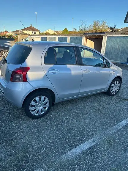 Toyota Yaris 2008 photo 3
