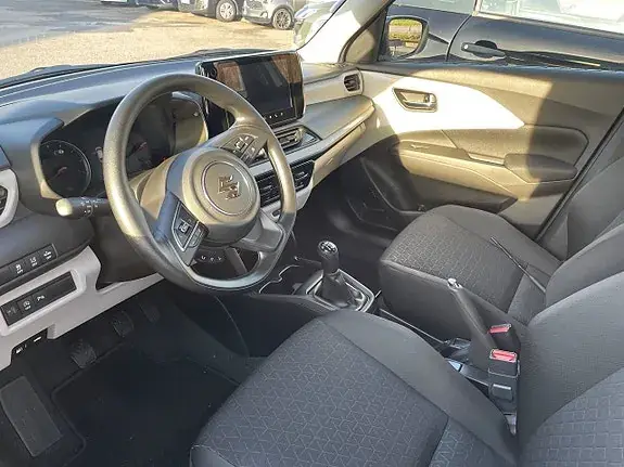 Suzuki Swift 2025 photo 3
