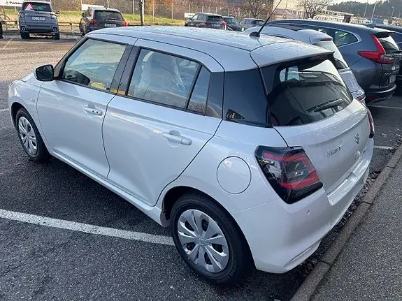 Suzuki Swift 2025 photo 2