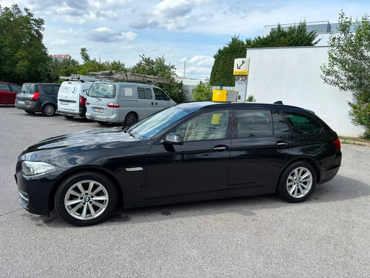 BMW 5 Series 2015 photo 2