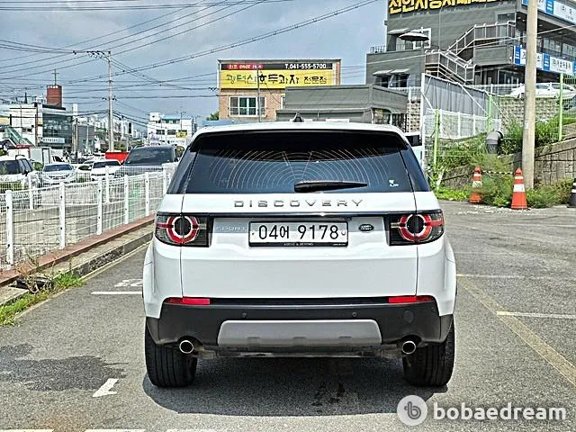 Land Rover Discovery Sport 2017 photo 3