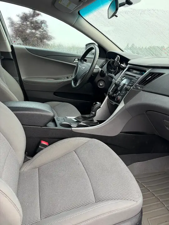 Hyundai Sonata 2013 photo 4