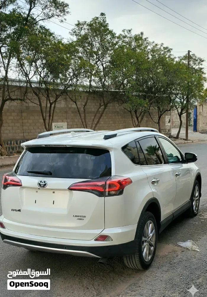 Toyota Rav 4 2016 photo 4
