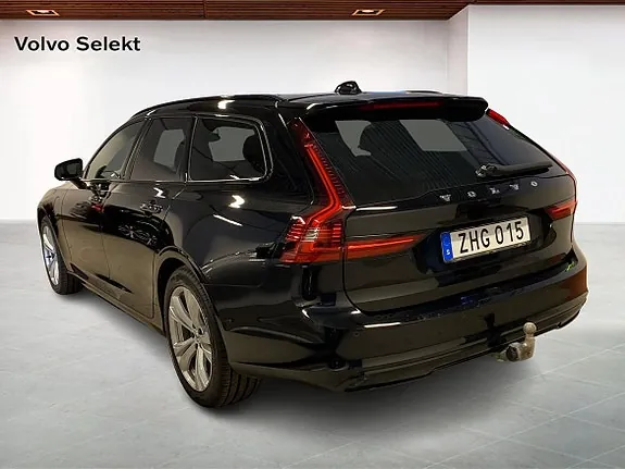 Volvo V90 2022 photo 2