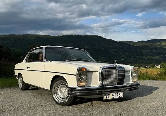 Mercedes-Benz 250 Ce 1972 photo 4