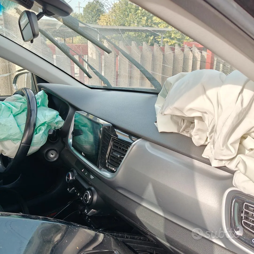 Kia Stonic 2019 photo 4