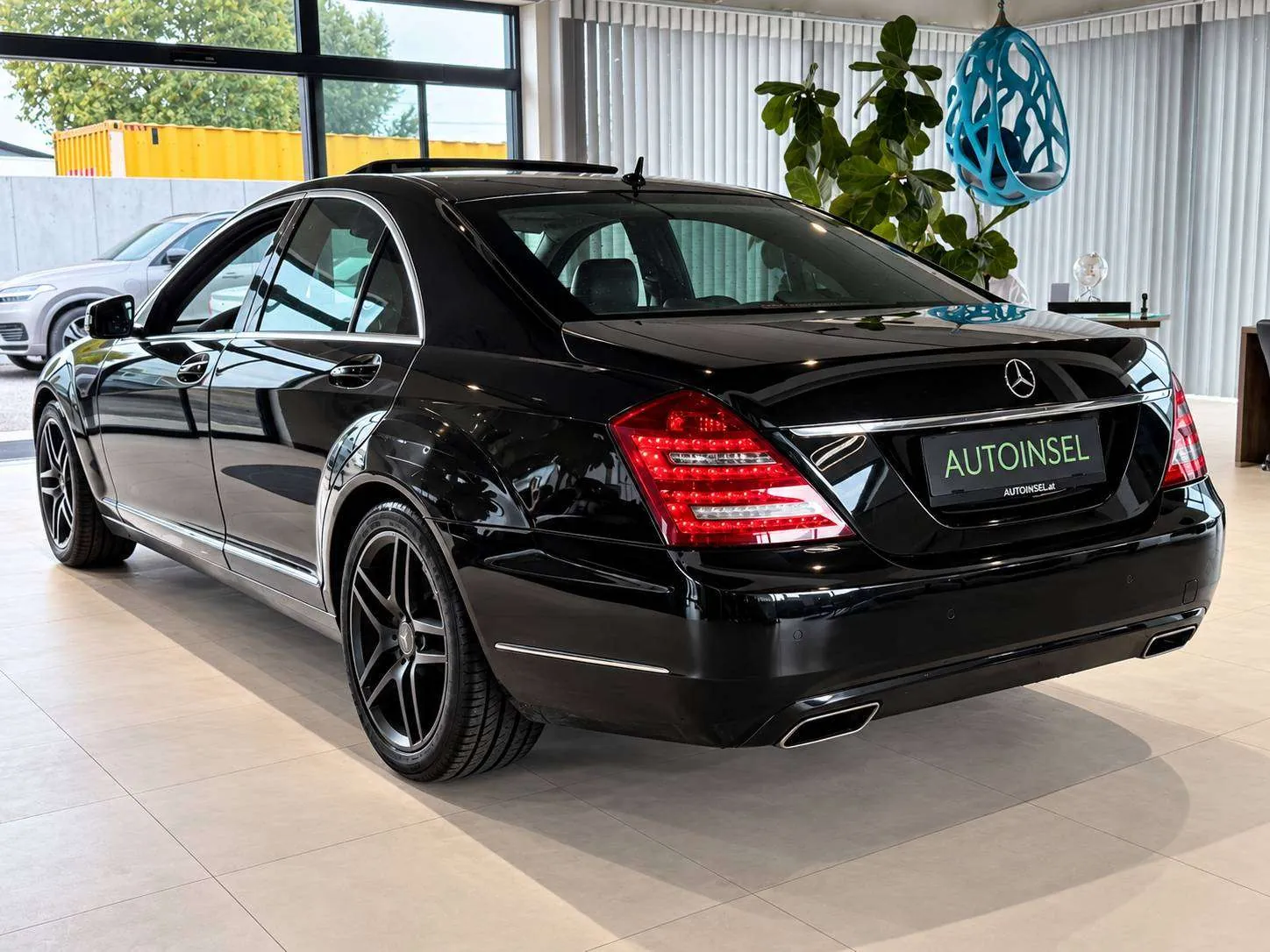 Mercedes-Benz S 350 2011 photo 2