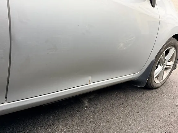 Toyota Auris 2011 photo 5
