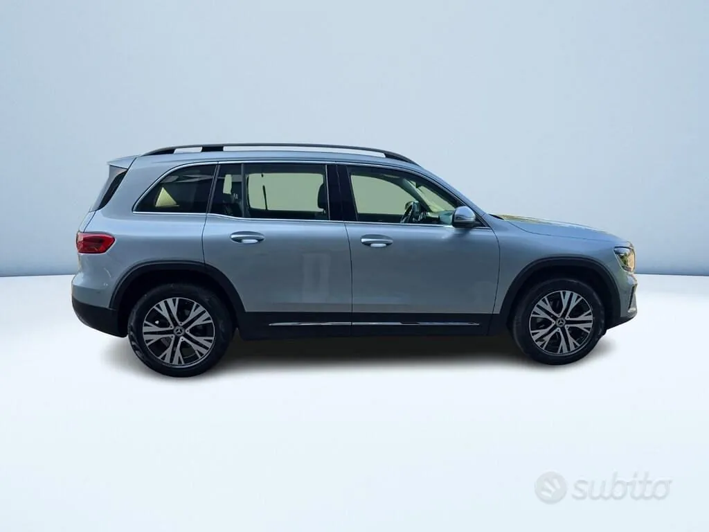 Mercedes-Benz Glb 2025 photo 3