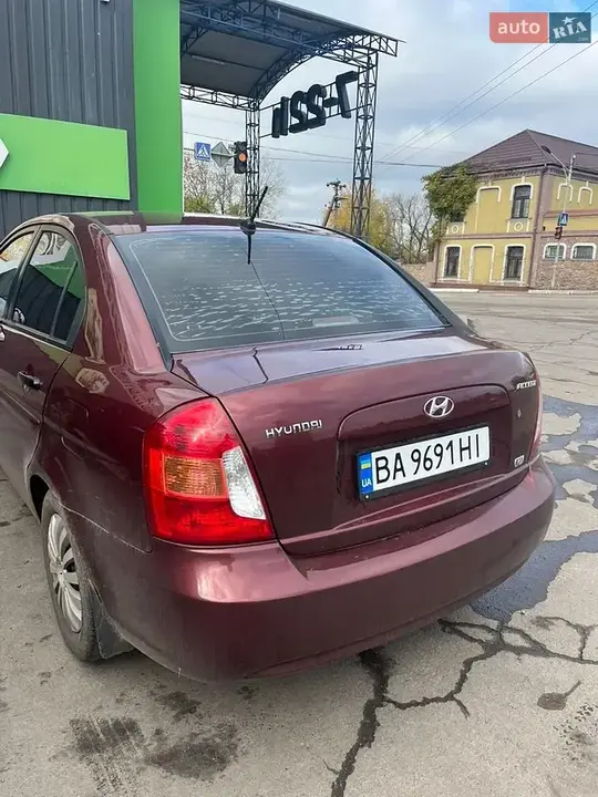 Hyundai Accent 2008 photo 4