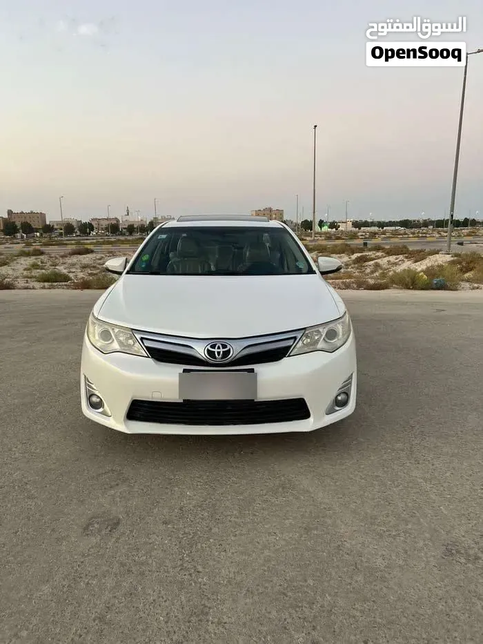 Toyota Camry 2014 photo 2