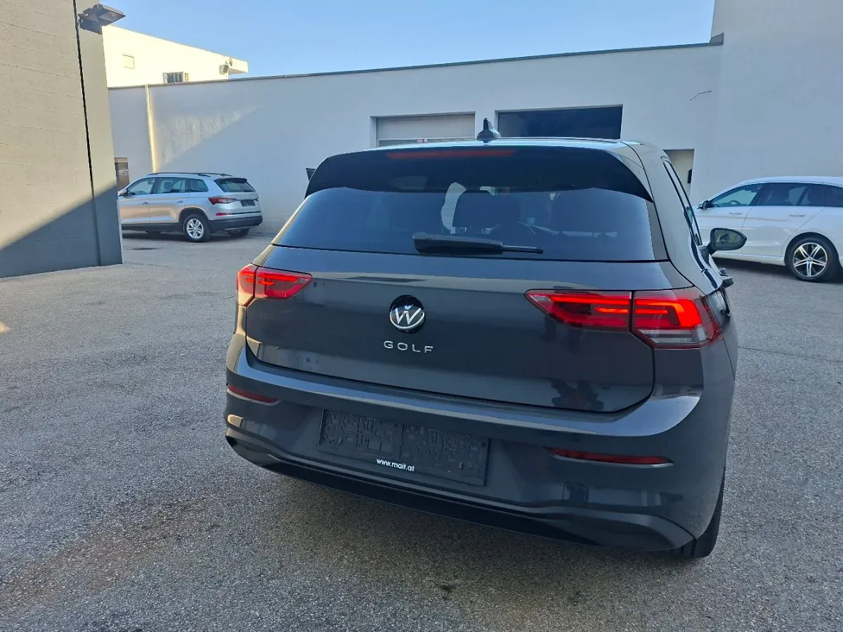 Volkswagen Golf 2021 photo 2