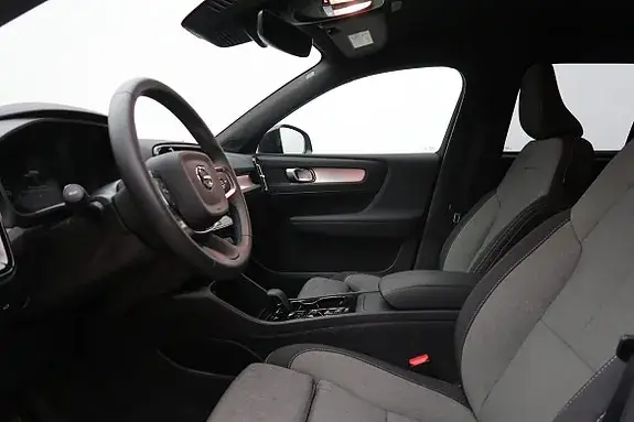 Volvo Xc40 2025 photo 4