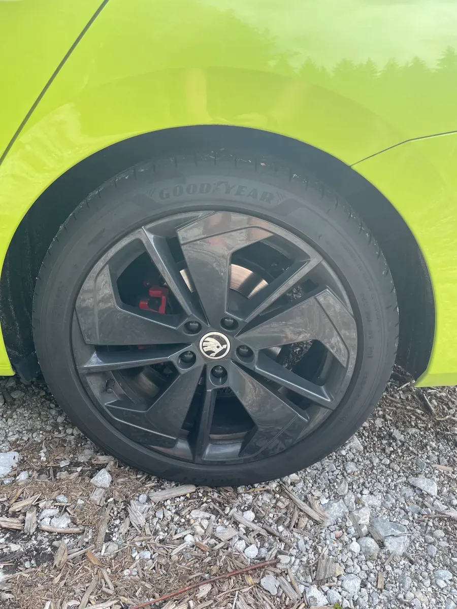 Skoda Octavia 2023 photo 2