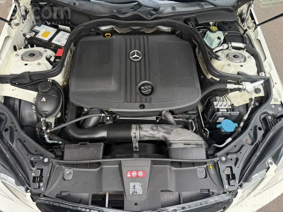 Mercedes-Benz E220 2012 photo 3