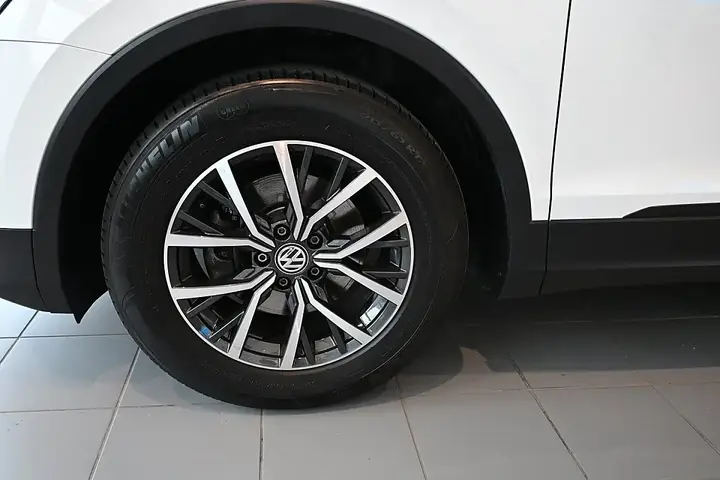 Volkswagen Tiguan 2019 photo 3