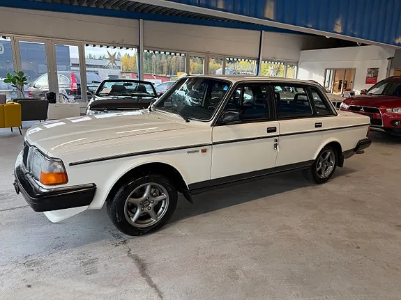 Volvo 240 1987 photo 2