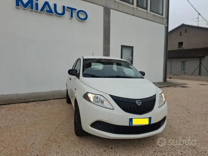 Lancia Ypsilon 2023 photo 4