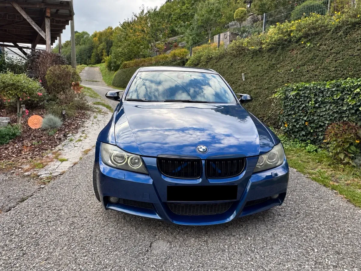 BMW 3 Series 2008 photo 2