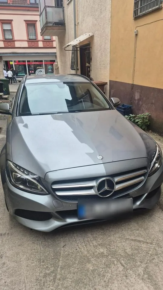 Mercedes-Benz C 220 D