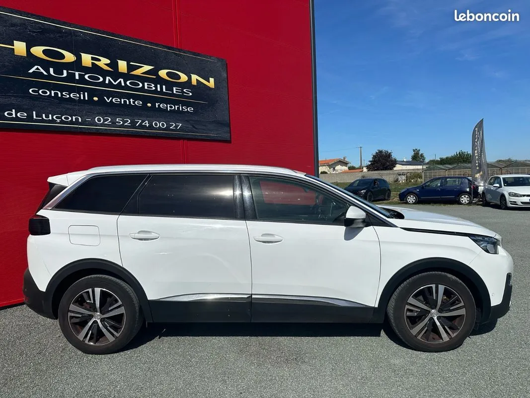 Peugeot 5008 2018 photo 4