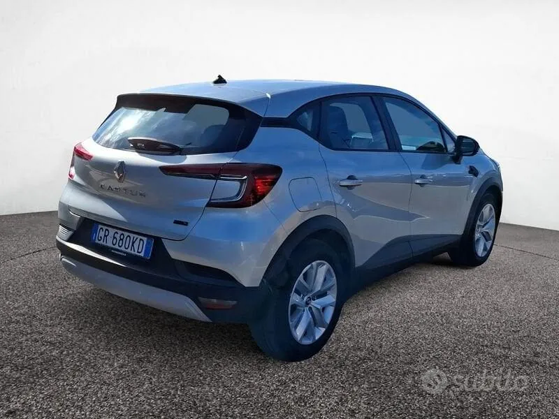 Renault Captur 2023 photo 4
