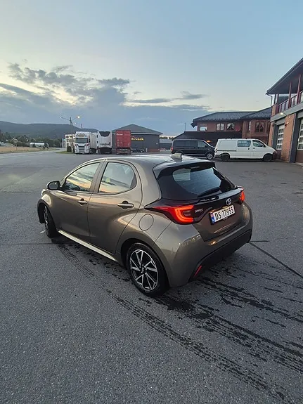 Toyota Yaris 2022 photo 3