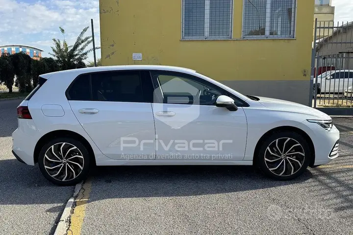 Volkswagen Golf 2024 photo 4