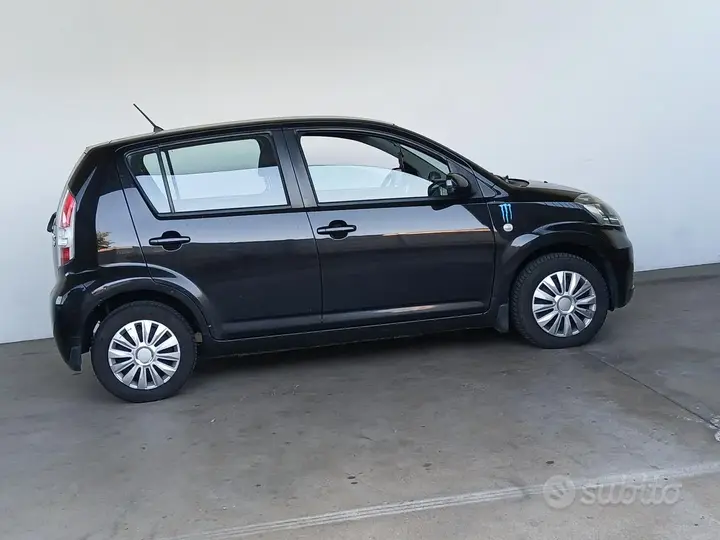 Daihatsu Sirion 2006 photo 5