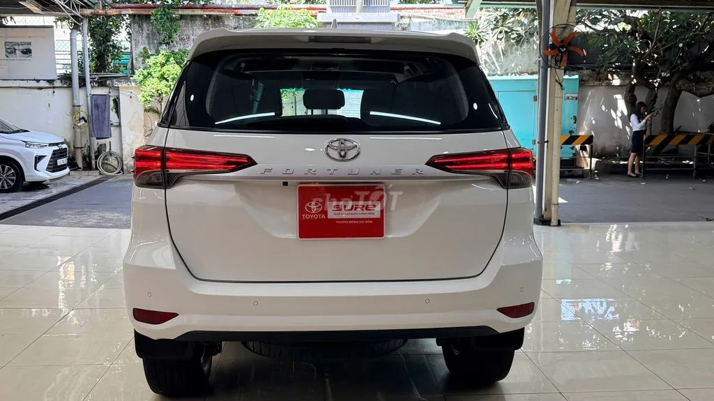 Toyota Fortuner 2023 photo 5