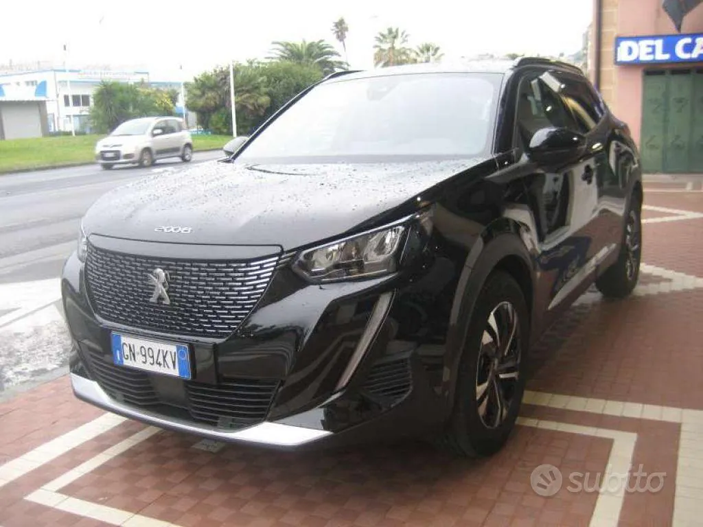 Peugeot 2008 2023 photo 2
