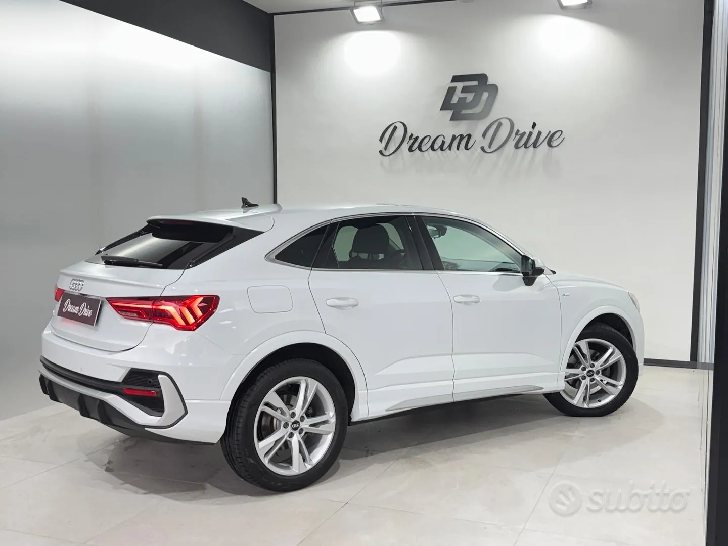 Audi Q3 2023 photo 5
