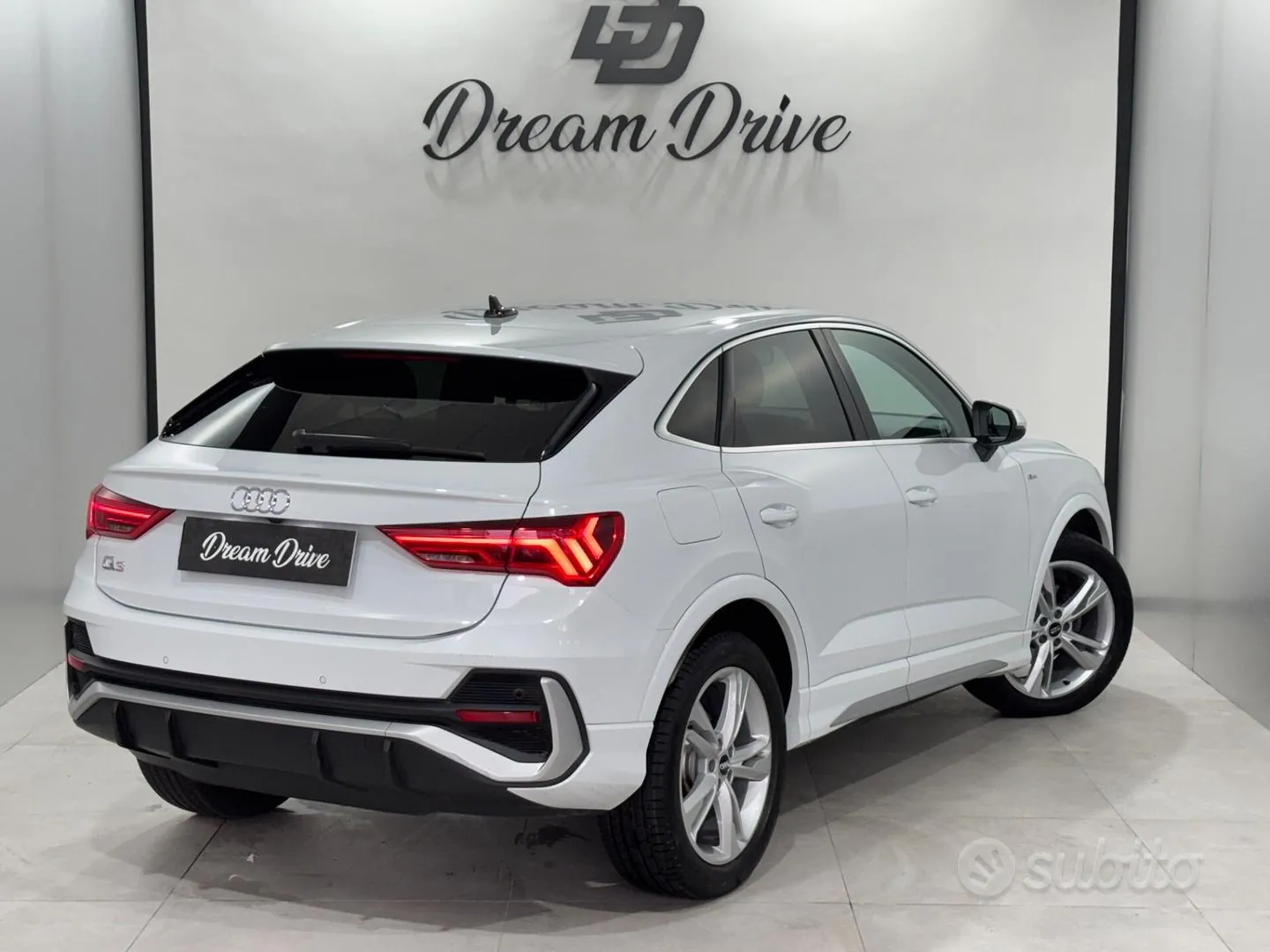 Audi Q3 2023 photo 4