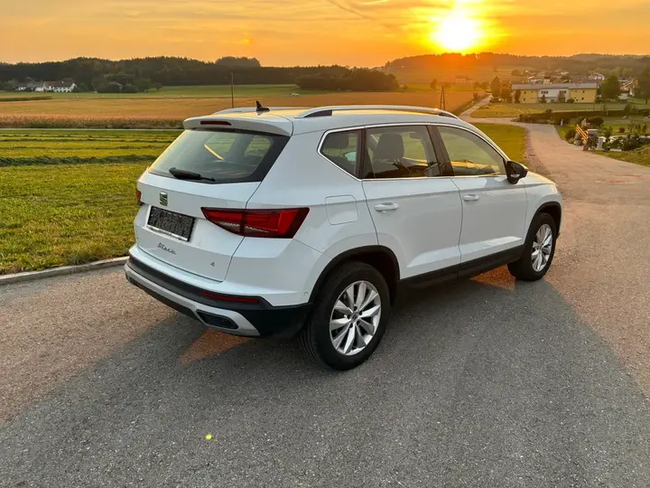 Seat Ateca 2022 photo 3