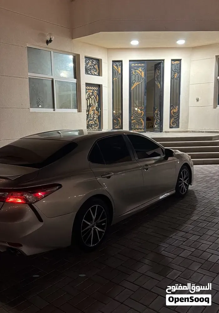 Toyota Camry 2018 photo 3