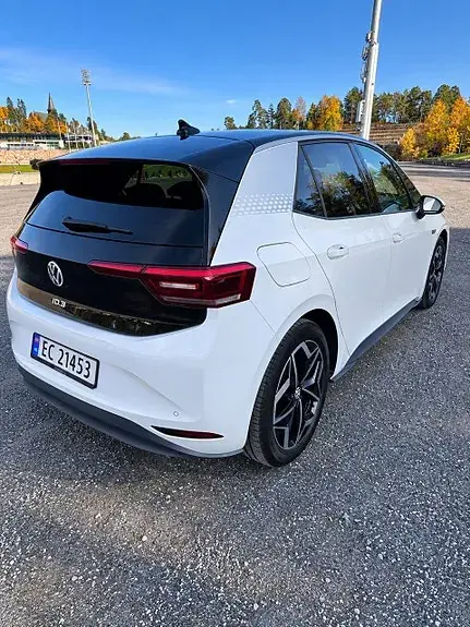 Volkswagen Id.3 2021 photo 3