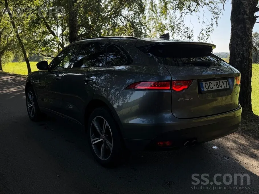 Jaguar F-Pace 2017 photo 5