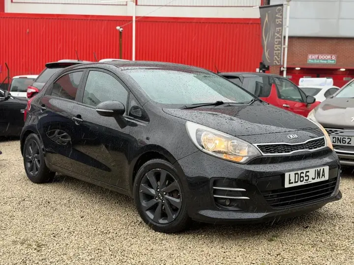 Kia Rio 2015 photo 5