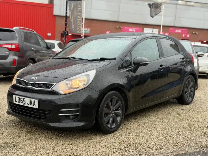 Kia Rio 2015 photo 3