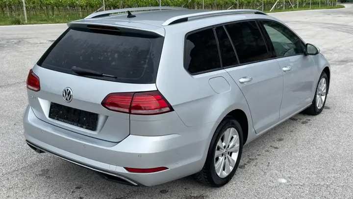 Volkswagen Golf 2018 photo 3