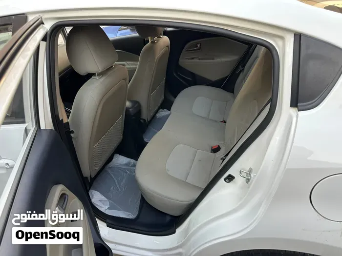 Kia Rio 2016 photo 5