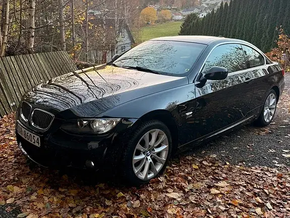 BMW 320D 2010 photo 3