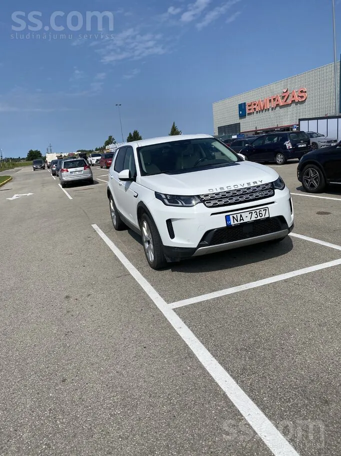 Land Rover Discovery Sport 2021 photo 2