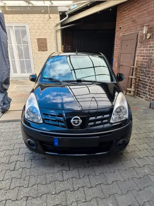 Nissan Pixo
